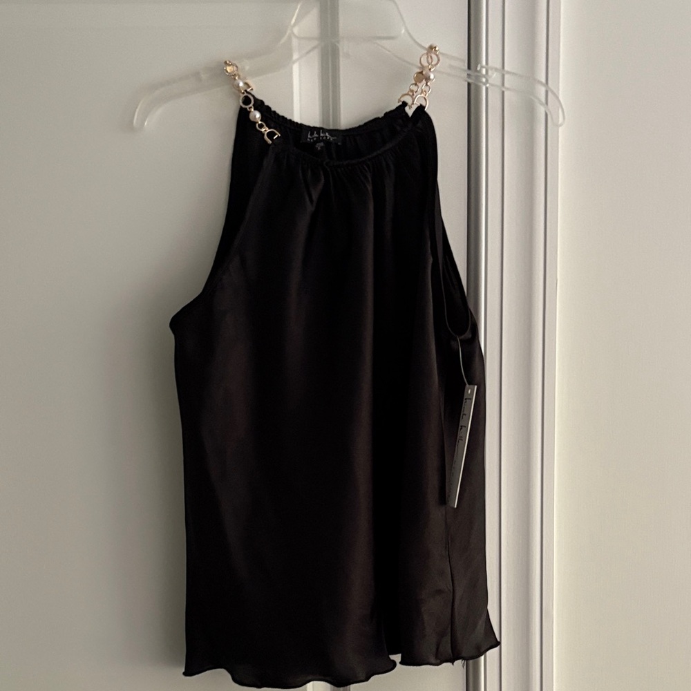 Elegant Black Tank Top with Gold Chain Detail